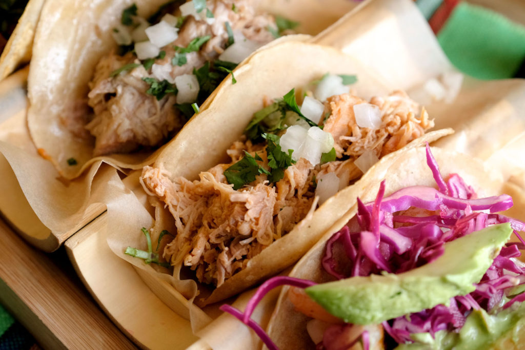 Delicious chicken and beef tacos at Taquerias el Mexicano